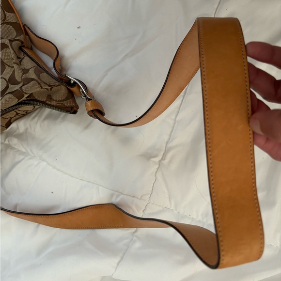 COACH MONOGRAM CANVAS AND LEATHER TRIM BAG VINTAGE - Picture 4 of 5